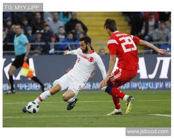 土耳其足球明星达瓦拉的辉煌职业生涯与未来发展展望